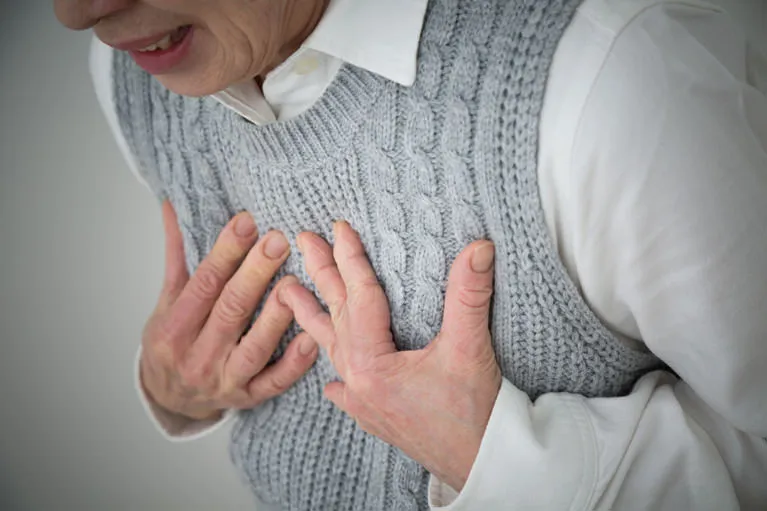 進行することで脳梗塞や心筋梗塞を起こす可能性もあります。
